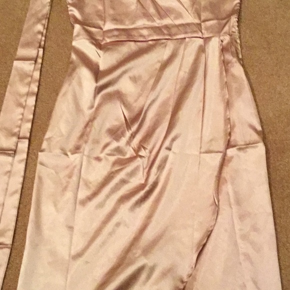 New Satin Evening dress - Picture 4 of 14